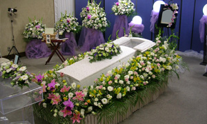 お花で送る家族葬
